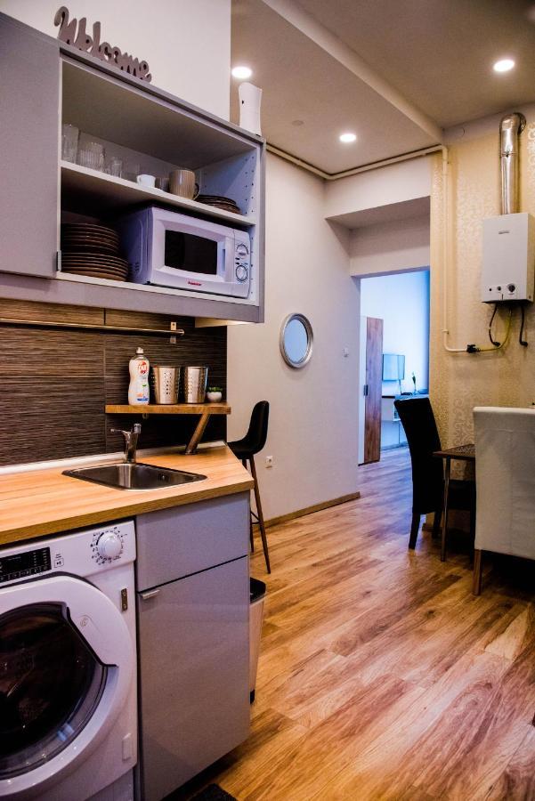 Molnar Apartment Cozy City Center Retreat For 2 Ac & Perfect Location! Boedapest Buitenkant foto