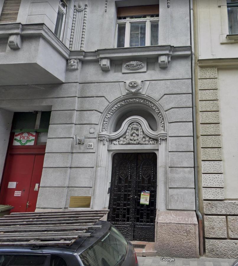 Molnar Apartment Cozy City Center Retreat For 2 Ac & Perfect Location! Boedapest Buitenkant foto