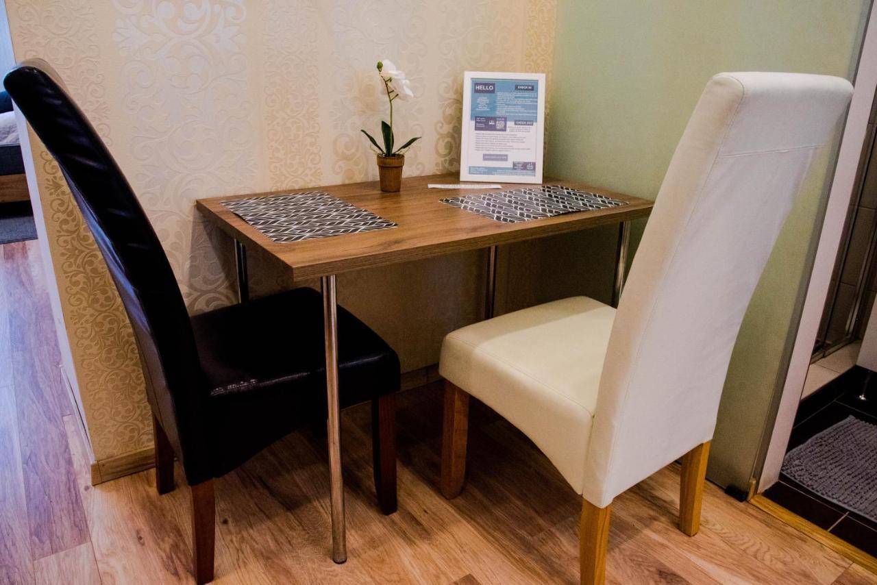 Molnar Apartment Cozy City Center Retreat For 2 Ac & Perfect Location! Boedapest Buitenkant foto